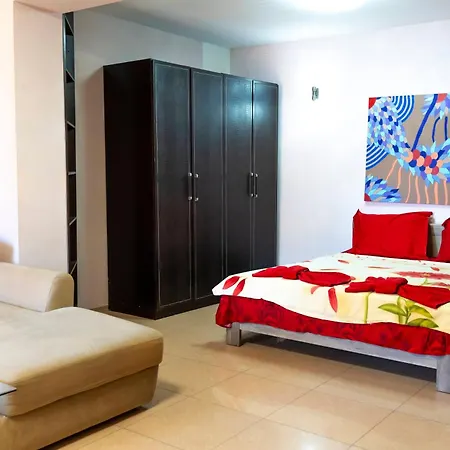 게스트하우스 Family House Katerini 3*